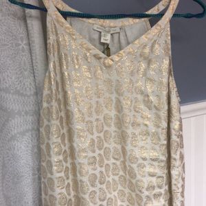 Never worn St. Tropez West linen top.